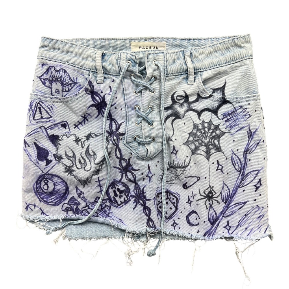 PacSun Light Wash Denim Lace Up Doodle Graphic Mini Skirt Size 24 Raw Hem